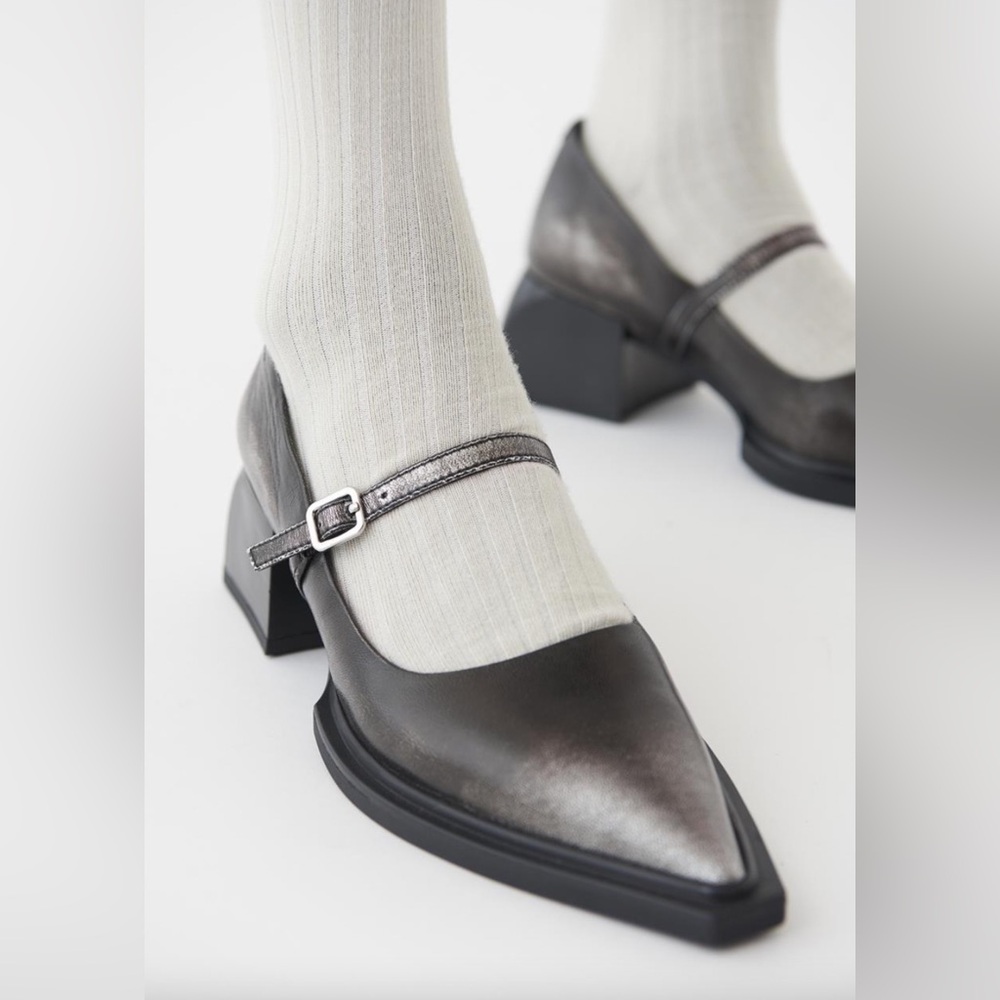 Vagabond Vivian Silver Heels